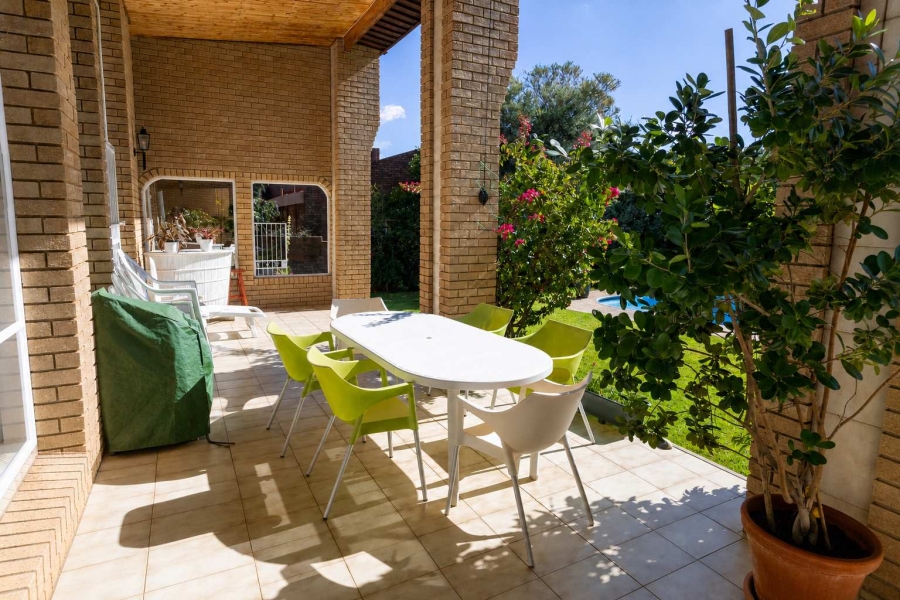 4 Bedroom Property for Sale in Heuwelsig Free State